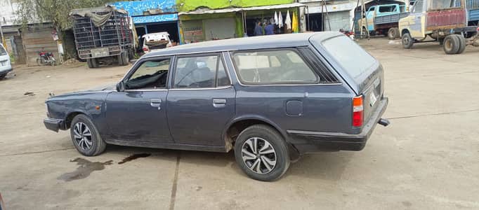 Mazda 929 7 seater diesel engine 2c