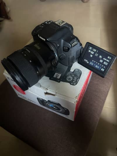Canon EOS 700D with 24-70 f2.8 lens