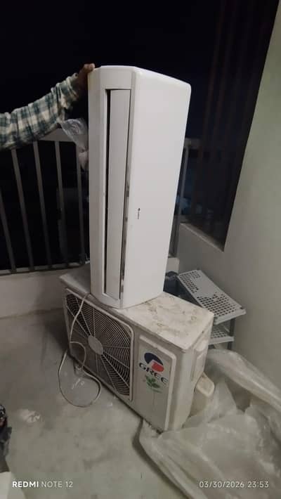 Gree 1 ton non Inverter AC