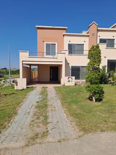 08 MARLA HOUSE AVAILABLE FOR RENT