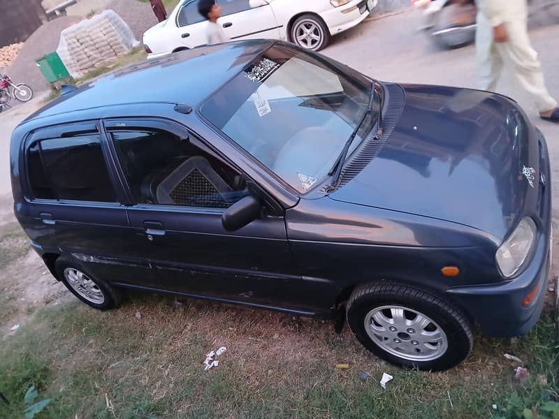 Daihatsu Coure 2005 5