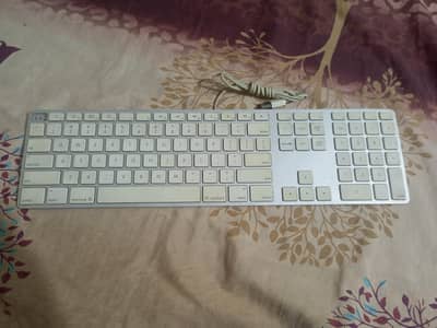 apple wire keyboard