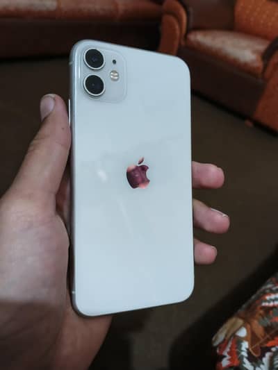 iphone 11 good condition water pack