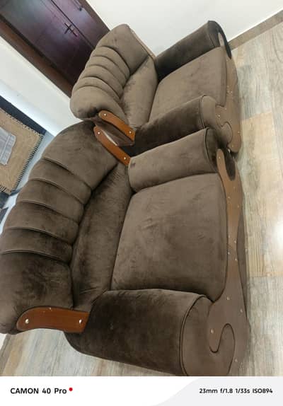 5 Seaters Sofa Set Less Used 1