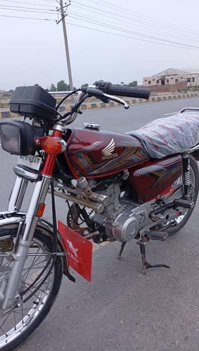 Honda CG 125 2025 Model Lush Condition 0.3. 4.7. 7.2. 8.2. 4.8. 4.