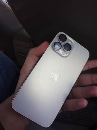 13 PRO MAX GOLD RARE CLEAN PHONE