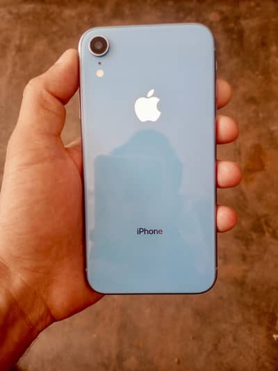 Iphone XR (128GB) FACTORY UNLOCK