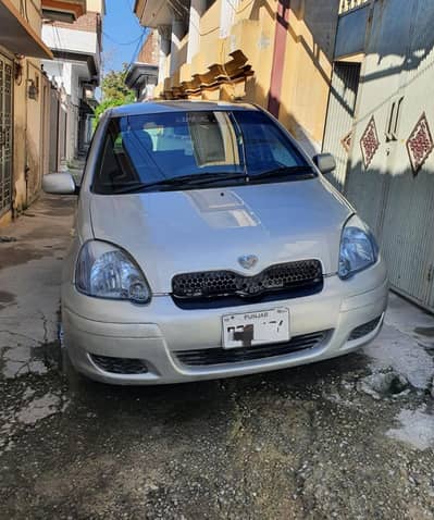 Toyota Vitz FL 2003 1300CC