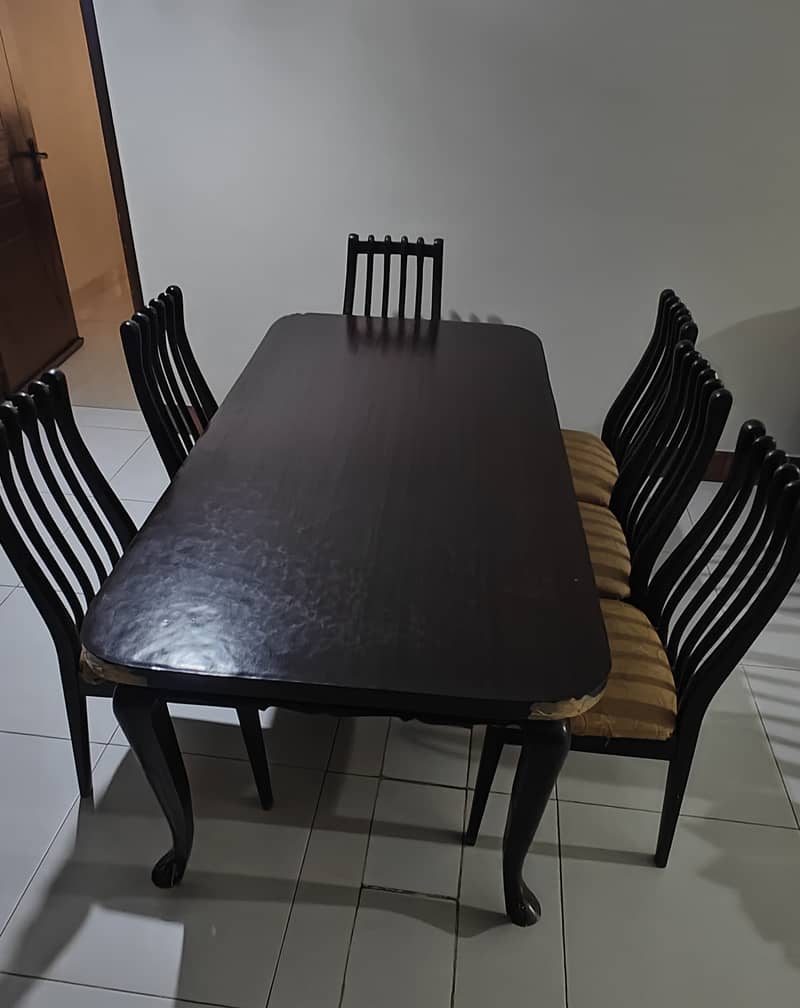 Dinning table with 6 chairs 3