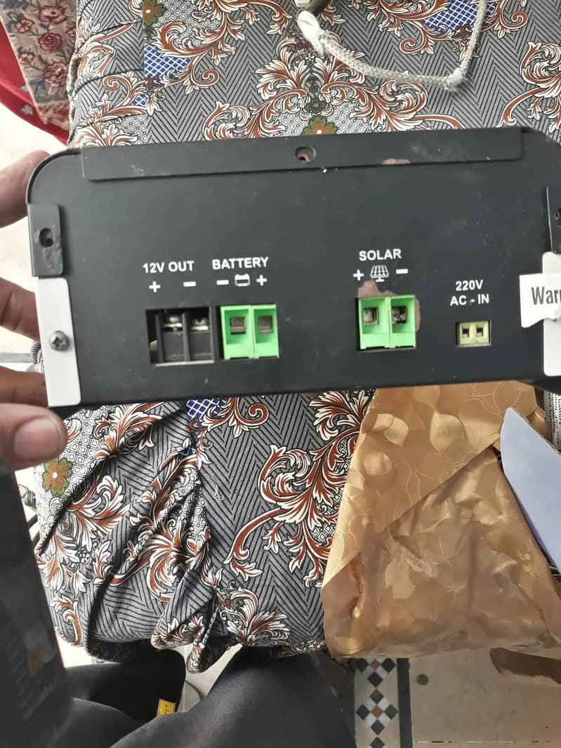 Solar charge Controller 1