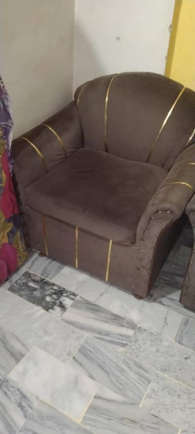 brown walewet sofa