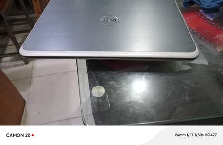 Dell i7 4 gen 8 gb ram 128 ssd