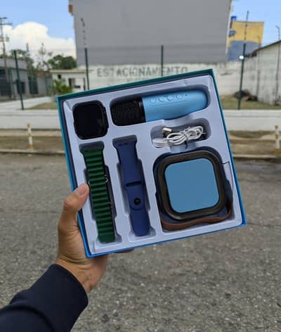 Zt40 7/1 Mic, Speaker, Charger with Straps