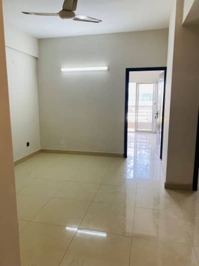 1 bed non furnished apartment available for sale in Gulberg Greens Islamabad