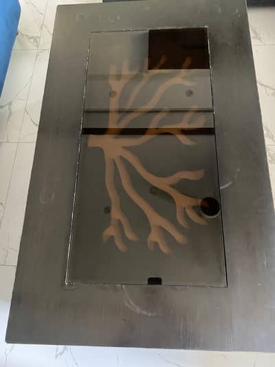 Solid Wood Coffee/Dining Table – Excellent Condition (Needs polish)