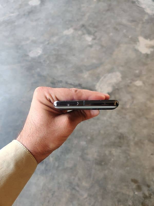 Google Pixel 7 pro 4