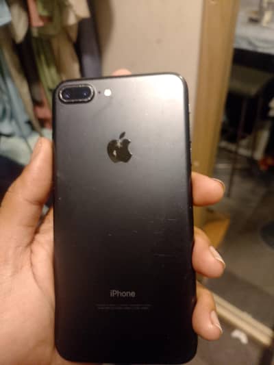 i m sale my iPhone 7puls  32gb   10/8  argent for sale  all oK