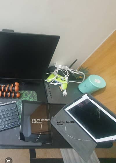 2 Ipad 2nd Gen 16GB Screen & Parts