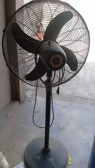Pedestal Fan for Sale – Strong Air – Working Condition