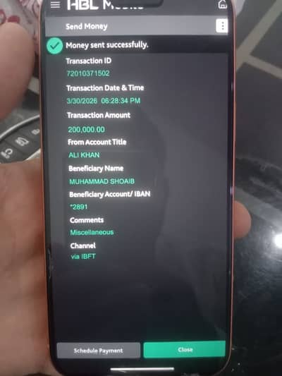 Be Alert ye Banda scmer ha is nay I pad m4 scam kia ha