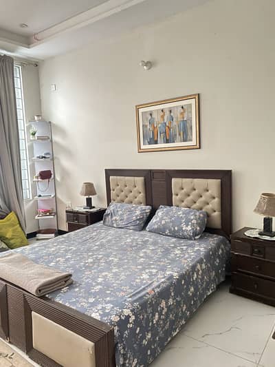 Bed set, side tables, mattress, dressing table with mirror