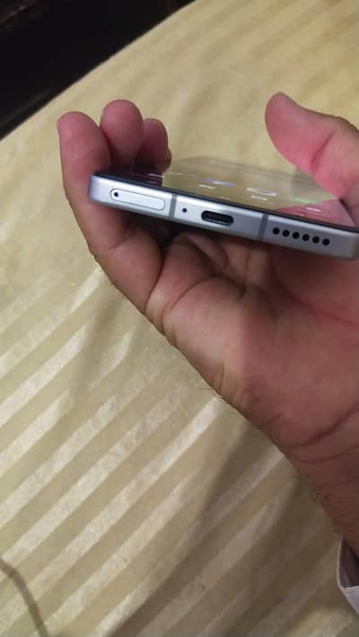 new mob just 20 days use all ok with box chargr