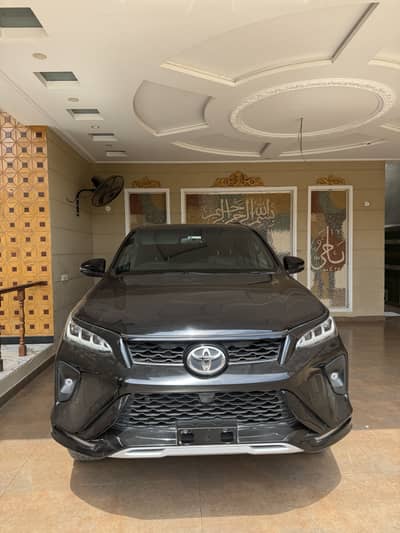 Toyota fortuner legender 2023