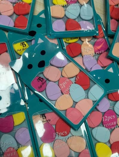 12 pcs Multicolour cotton blending powder puffs 60g