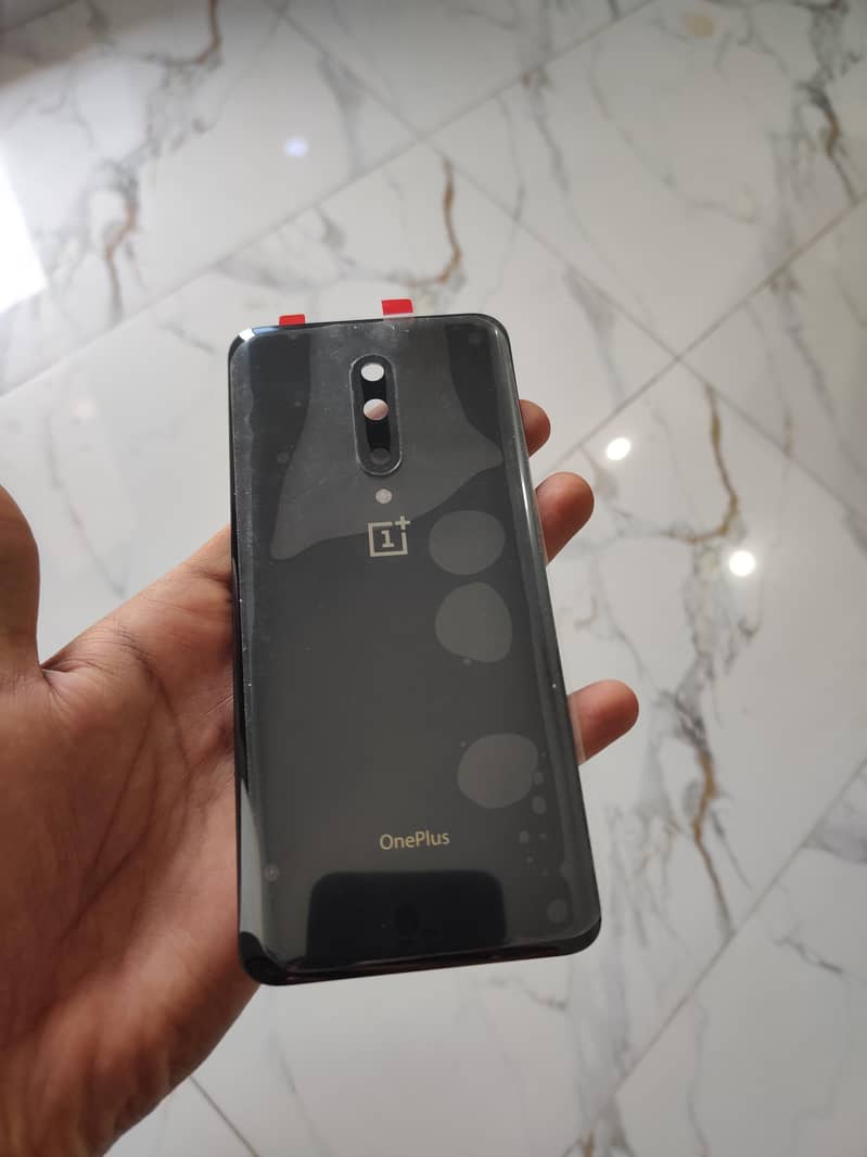 One plus 7 pro back camera available 0