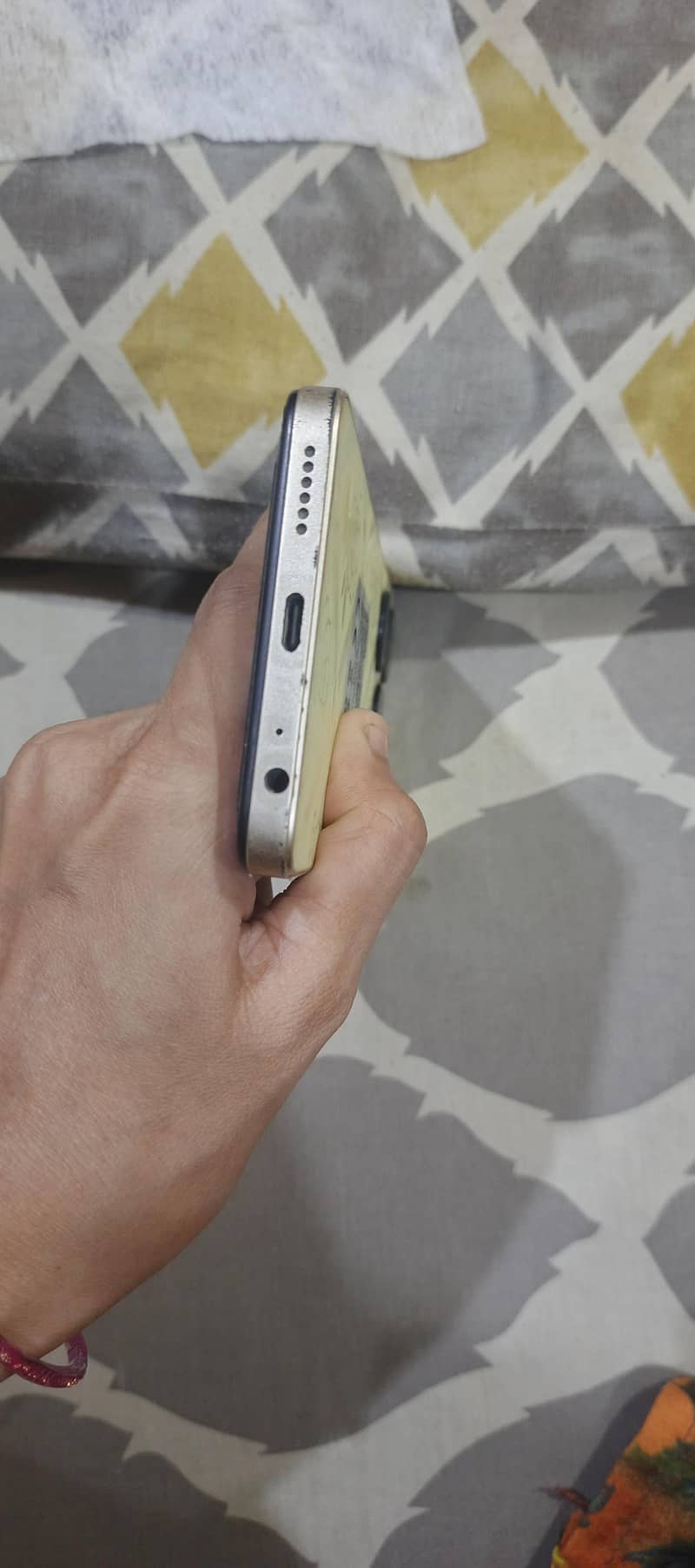 Tecno spark 20c 1