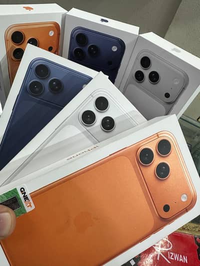 Iphone 17 / 17 Pro / Pro Max  New Box Pack  256GB / 512GB