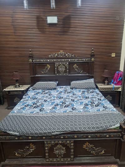 Chaniote bed set bed with two side tables and dressing with stool