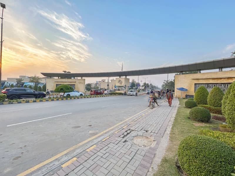 1 Kanal Plot Crystal Block 3