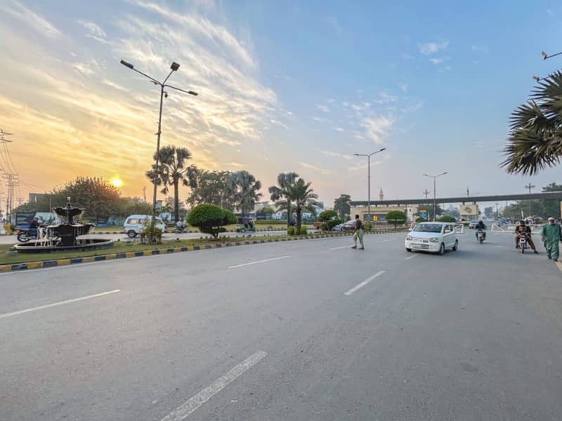 1 Kanal Plot Crystal Block 4