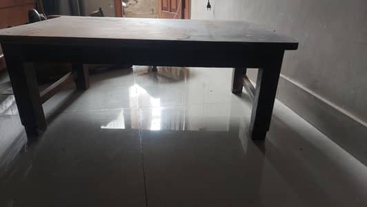Pure Dyaar Wood Table