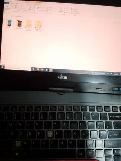 laptop for sale only 30000.    whtsap 03207920895