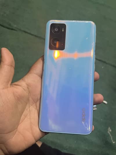 Oppo A76 10/10 with complete box and original charger33 W