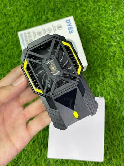 Portable phone cooler, durable and strong in black color