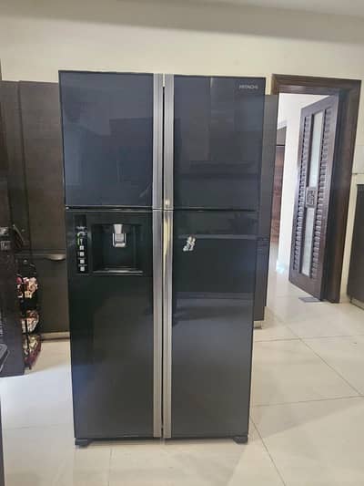 Hitachi Fridge for sale  condition 7/10 Condition 7/10 Condition 7/10