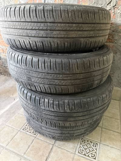 4 Tyre