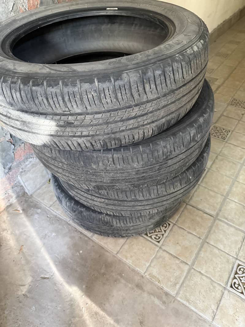 4 Tyre 1
