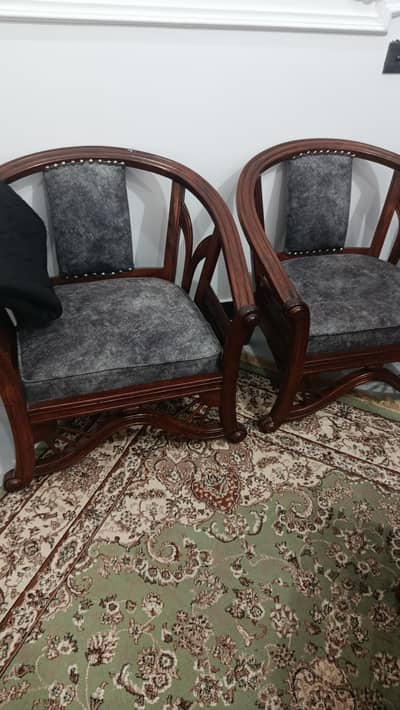 5 seater sofa and 4 chairs with table