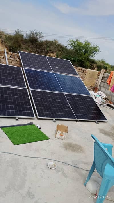 8 panel 585 watt's 2 Canadian,6 Q sun  solar panels ,7.5 kv inverter