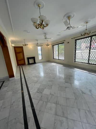 F-11 Beautiful House for Rent   prime location