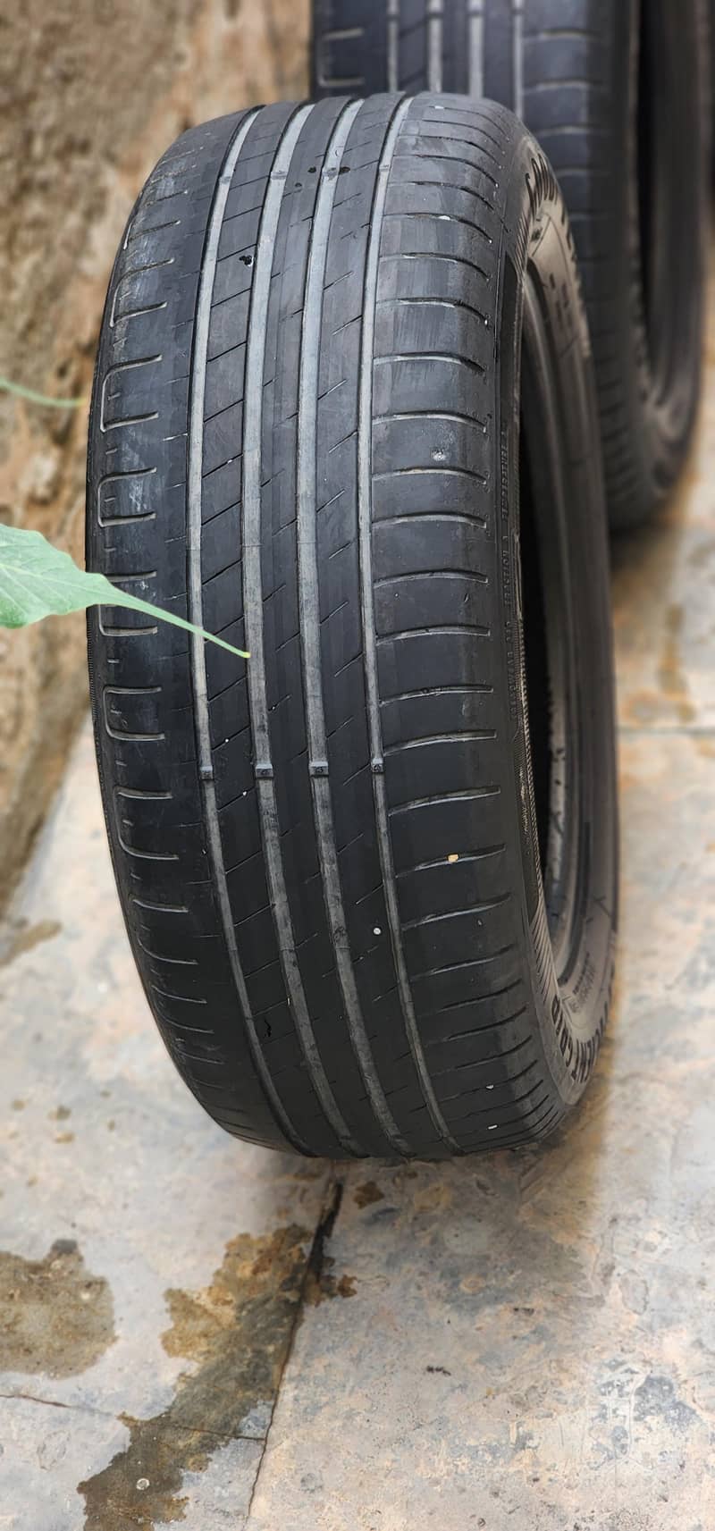 Goodyear efficient grip types 215/60/16 4