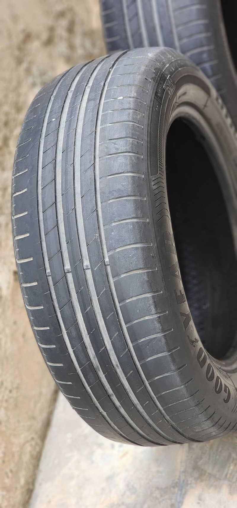 Goodyear efficient grip types 215/60/16 6