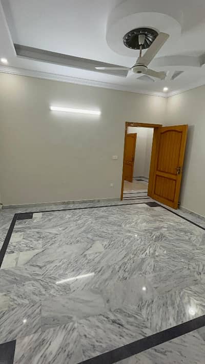 6 Marla Upper Portion Available For Rent