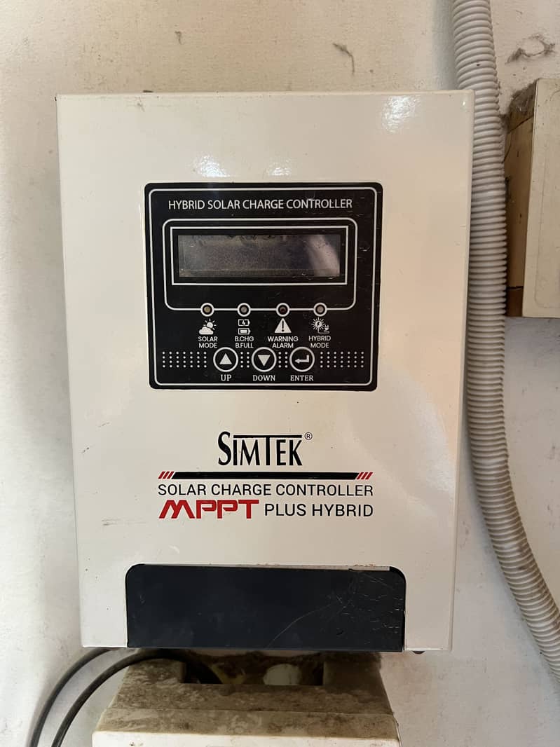SIMTEK MPPT sollar charge Controller 70A 0