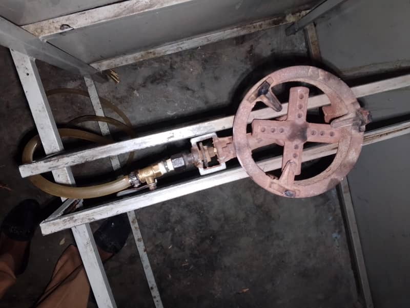 چپس کا سٹال براۓ فروخت 3