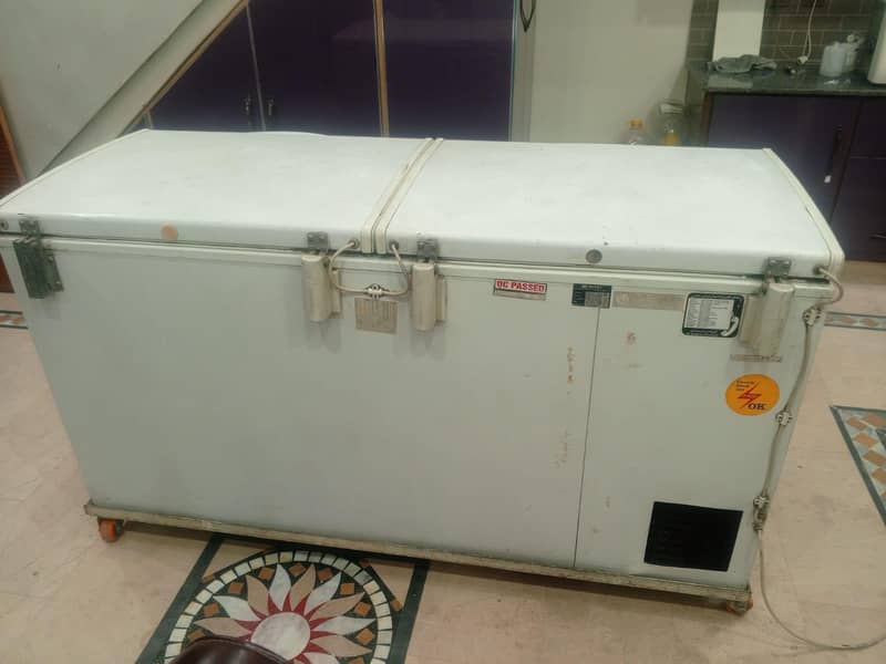 Deep freezer Waves 4